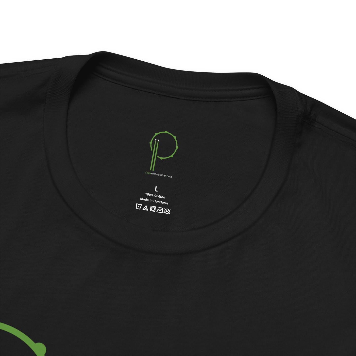 Camiseta unisex de manga corta "Pray With..." (negra) - AGOTADA